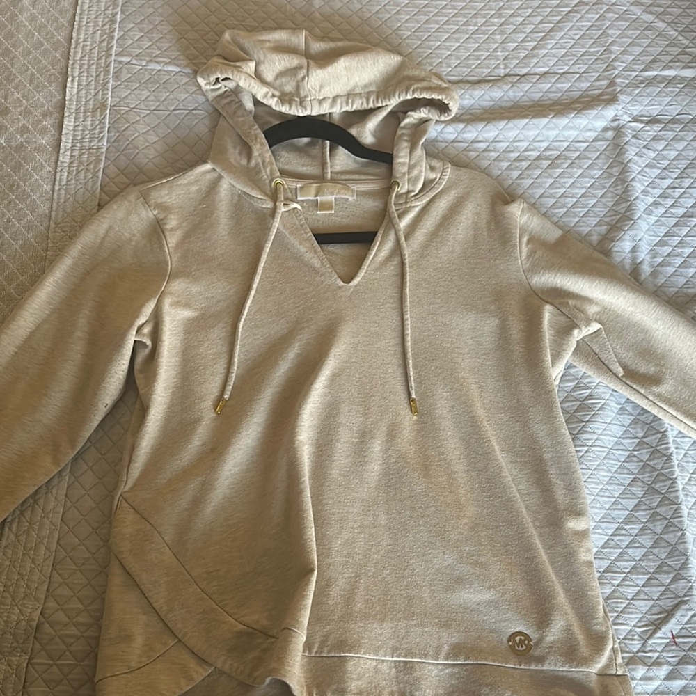 MICHAEL Michael Kors Cream V-Neck Sweater Soft Material
